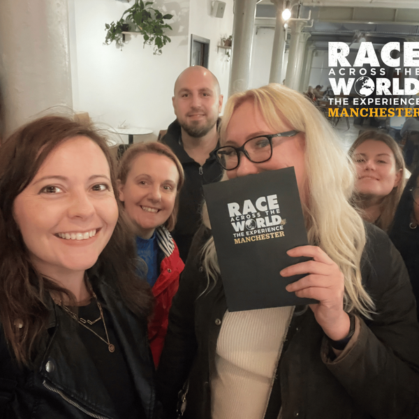 race-across-the-world-experience-team-selfie-01