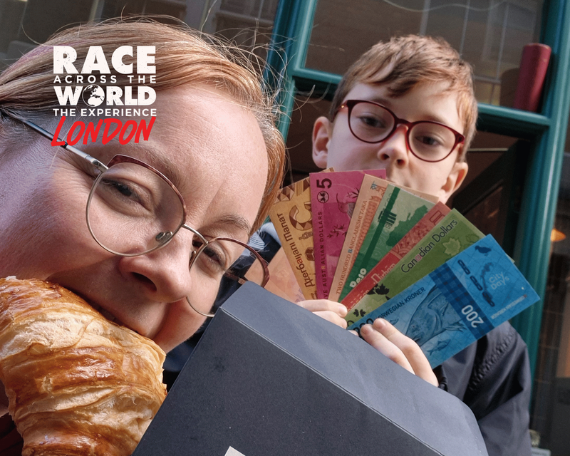 race-across-the-world-experience-team-selfie-08