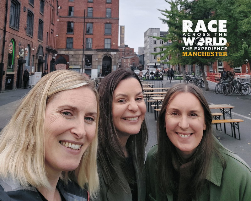 race-across-the-world-experience-team-selfie-02