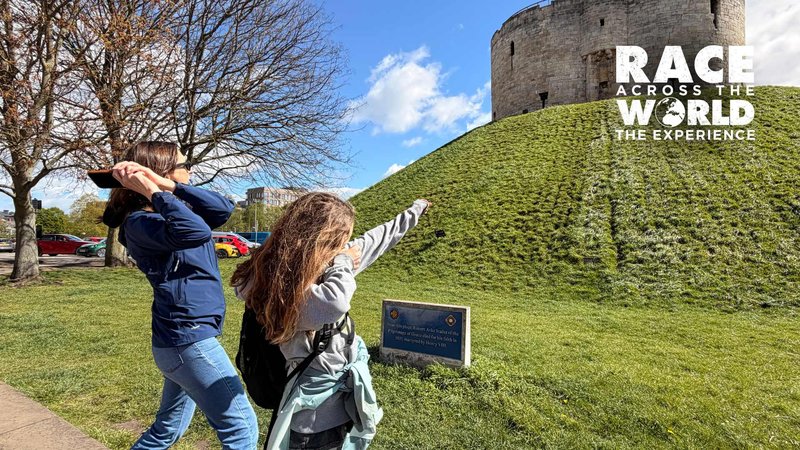 team-playing-race-across-the-world-the-experience-in.-york-04