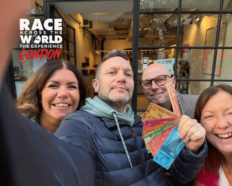 team-playing-race-across-the-world-the-experience-in-manchester-03